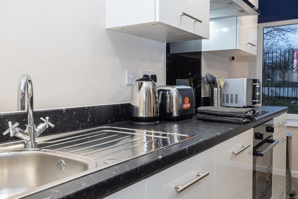 Lovely 1 Bedroom Apartment In マンチェスター エクステリア 写真